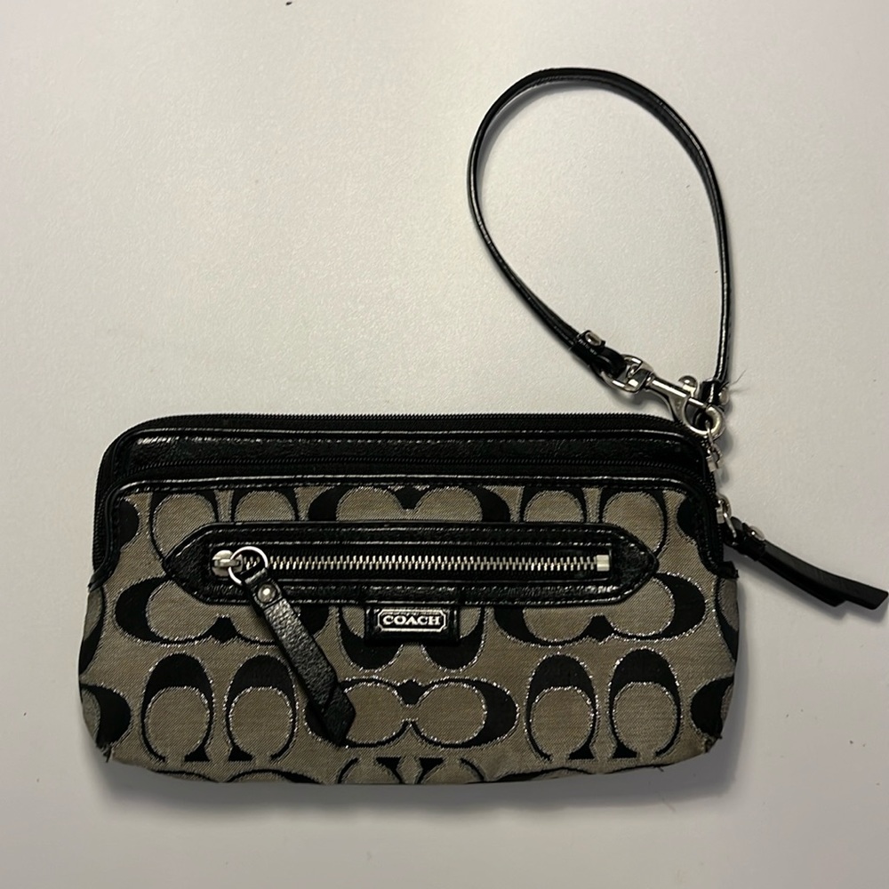 COACH Signature Wristlet Wallet